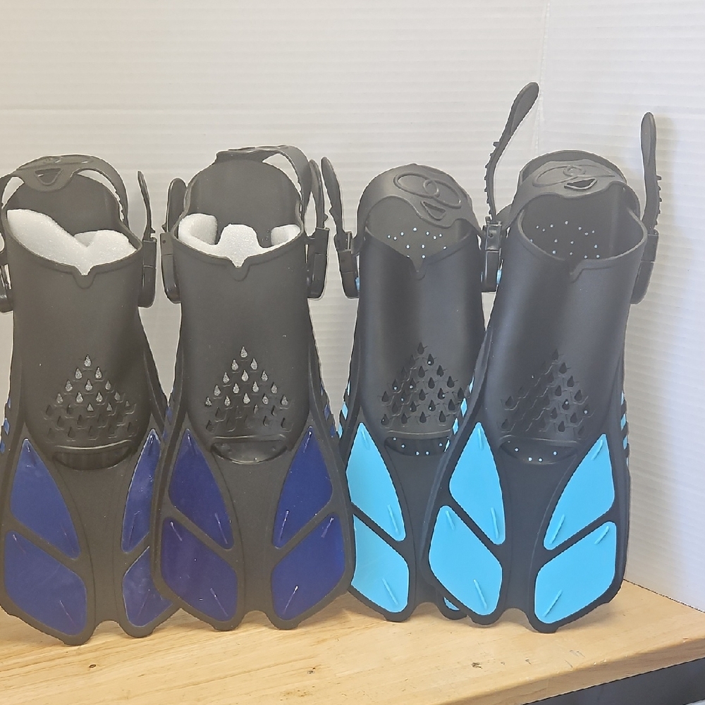 Men's Adjustable Swim Fins - Black and Blue, 2 Pairs.